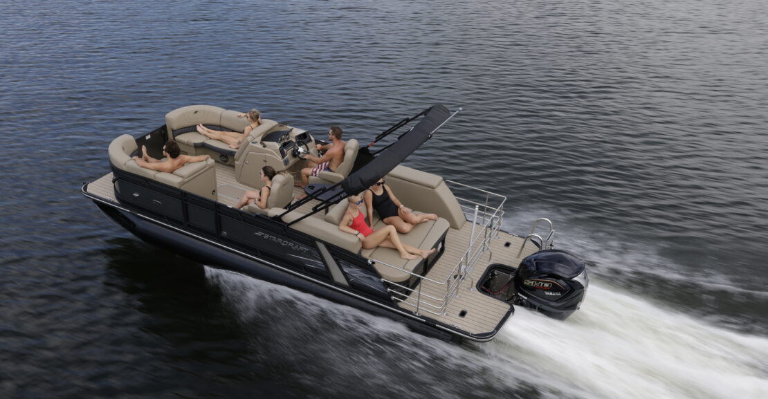 Starcraft pontoon SLS 3 black and tan