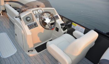 Starcraft pontoon EX3 interior 2