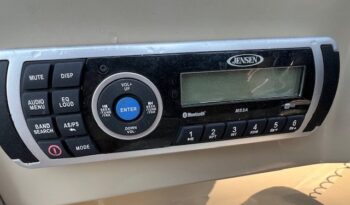 2016 Silverwave 230 RL Tri-Toon radio