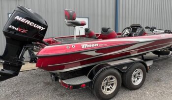 2012 Triton 21 XS HP back