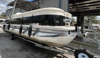 2007 Starcraft 24′ Pontoon with trailer
