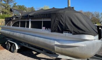 2013 Bennington 2275 GCW with cover