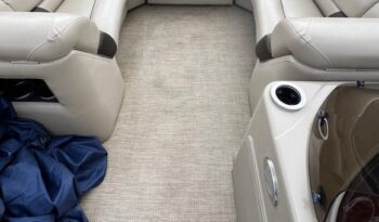 2016 Silverwave 230 Island CLS carpet