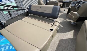 2024 Starcraft EXS -1 Q DH Tritoon chaise